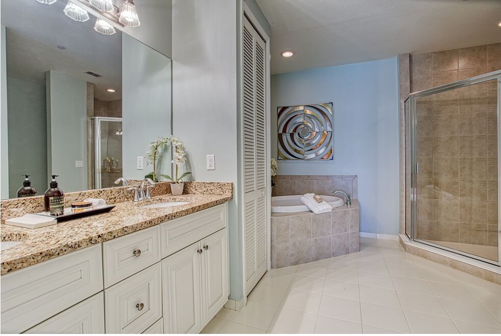 Broadmoor Master Bathroom